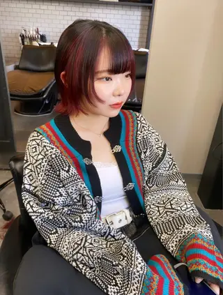 ミディアム maco 艶感ハイトーン🦋のヘアスタイル