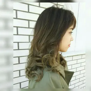 ロング カラー 藤森 希美のヘアスタイル