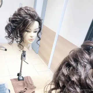 セミロング ヘアアレンジ 【GO TODAY SHAiRE SALON 心斎橋Edel店】所属・高橋 香澄のヘアスタイル