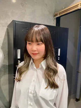 ロング カラー 🩶レイヤーカット 🩶柔らかカラー結愛のヘアスタイル