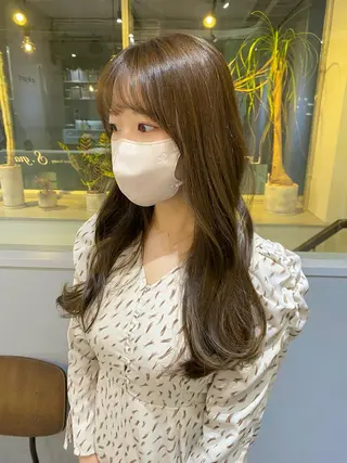 セミロング カラー きよはらちさき🍑 柔らかカラー🌱🫧のヘアスタイル