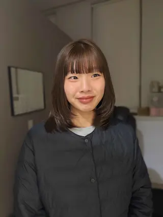 ミディアム ブリーチなし透明感/ レイヤー/天王寺のヘアスタイル