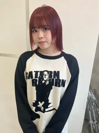 ミディアム カラー 鈴木 美紅のヘアスタイル