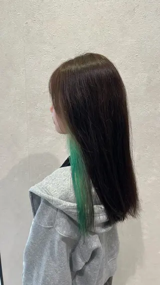 ロング カラー 中屋 比呂のヘアスタイル