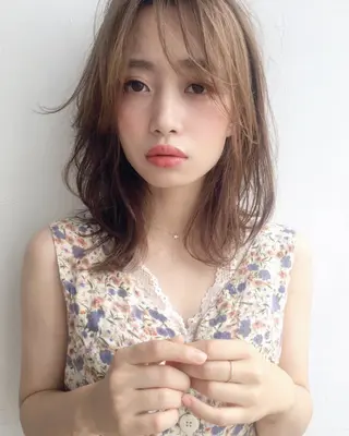 ミディアム 鎌倉 彩のヘアスタイル