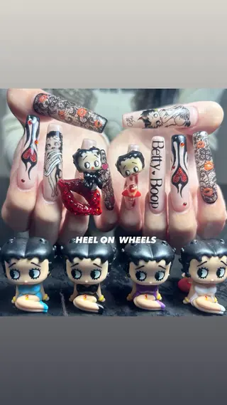 ネイル ⛓Miyu ⛓のネイルデザイン