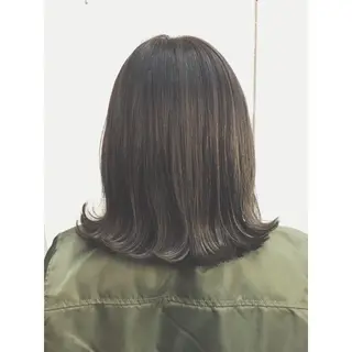 ミディアム カラー 林 梓のヘアスタイル