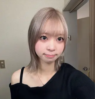 ミディアム カラー ハイトーン/レイヤー /艶カラー🎀のヘアスタイル