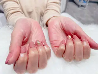 ネイル リスブラン AYUMI 🍎のネイルデザイン