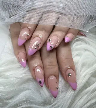 ネイル Rave所属・touma Rinaのネイルデザイン