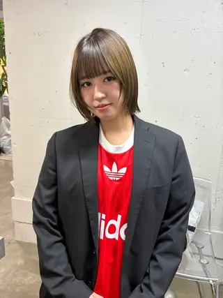 ショート ハイトーン レイヤー🎀meiのヘアスタイル