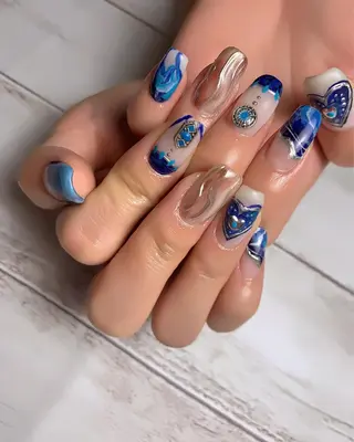 ネイル 菅野 愛花のネイルデザイン