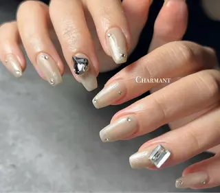 ネイル Minako 【Charmant】のネイルデザイン
