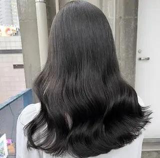 セミロング 透明感カラー🫧 レイヤーカットのヘアスタイル