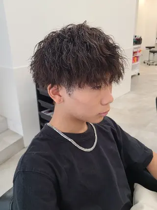 ショート パーマ メンズ 桐島 令奈のヘアスタイル
