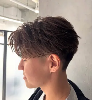カラー メンズ 古屋 直人のヘアスタイル