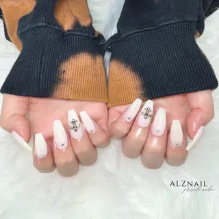 ネイル ALZ nallのネイルデザイン