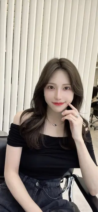 セミロング カラー 韓国ヘア♡ 顔まわりカットayaのヘアスタイル