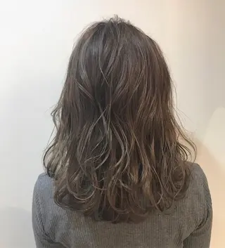 ロング カラー she2.shinjuku所属・takumi Hのヘアスタイル