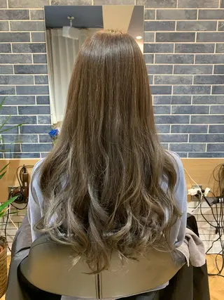 ロング カラー 川野 賢のヘアスタイル
