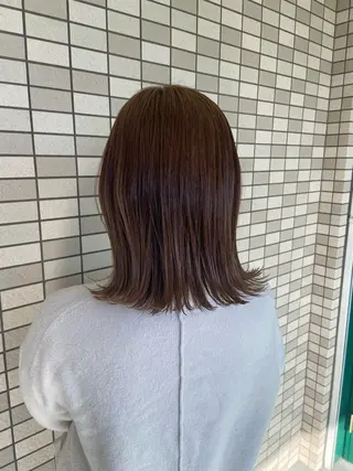 ミディアム カラー 大矢 萌美のヘアスタイル