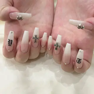 ネイル Ellenail恵比寿店所属・Shion / エルネイル恵比寿のネイルデザイン