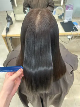 セミロング ツヤ感／似合わせ カラー🌿yuiのヘアスタイル