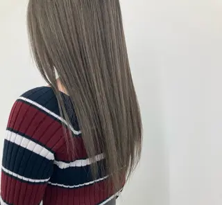 ロング 長谷川 未來のヘアスタイル