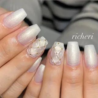 ミディアム ネイル richeri beautyのネイルデザイン
