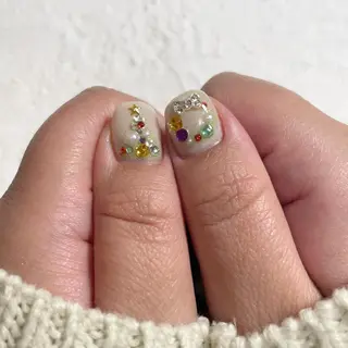 ネイル nail.gorin所属・吉村 優子のネイルデザイン