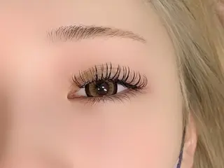 マツエク・マツパ 難波駅すぐ🩵当日予 約◎eye✨UENOのマツエク・マツパデザイン