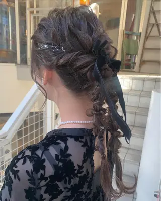 セミロング ヘアアレンジ Arrows(アローズ)所属・個性的🩰⭐︎盛岡 🧿タテイシアイカのヘアスタイル