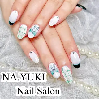 ネイル Mina. 🦢のネイルデザイン