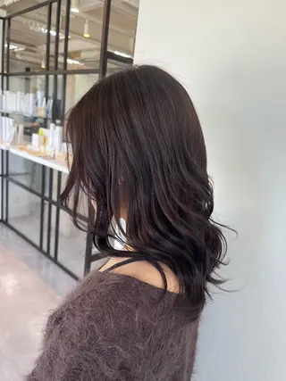 セミロング カラー スリール所属・光本 千紘のヘアスタイル