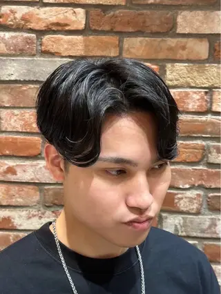 ミディアム ヒロ銀座銀座本店所属・阿賀 佑季のヘアスタイル