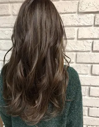 カラー 日比 貴大/ minim hairのヘアスタイル