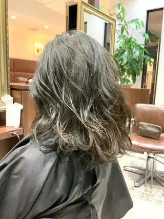 ミディアム カラー 🌿ストレート🌿 髪質改善☘️シュウヤのヘアスタイル