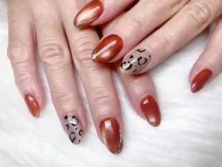 ネイル ECLAT エクラ所属・寺山 千鶴のネイルデザイン