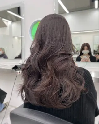 ロング カラー 上品モテヘア🩶 karen🩶のヘアスタイル