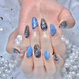 ネイル queens nailsalonのネイルデザイン