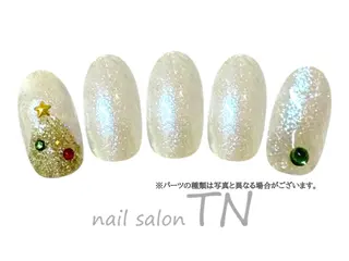 ネイル 矢川 まどかのネイルデザイン