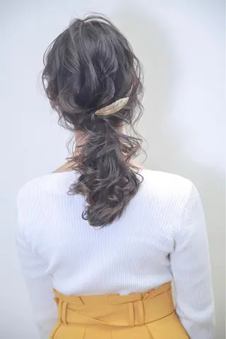 セミロング カラー ヘアアレンジ 伊藤 裕貴のヘアスタイル