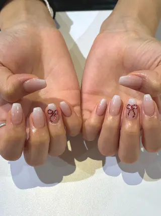 ネイル REINA .のネイルデザイン