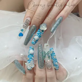 ネイル SAKURA 🍒のネイルデザイン