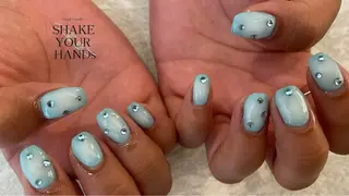 ネイル ネイルスタジオ シェイクユアハンズのネイルデザイン