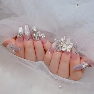 ネイル ラクロレ ハナ︎🌼のネイルデザイン