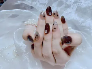 ネイル VIVIAN リサのネイルデザイン