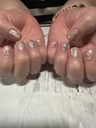 ネイル e.nail所属・🍎吉田 恵里🍎のネイルデザイン