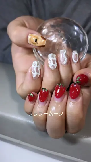 ネイル フラワー ムーンのネイルデザイン