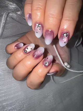 ネイル nail salon　neige所属・向井 唯紀世のネイルデザイン